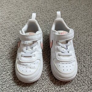Toddler girl Nike Court Borough Low, size 8C